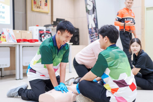 กองพัฒนานักศึกษา สนอ. มรภ.เทพสตรี จัดอบรมปฐมพยาบาลและ CPR เสริมทักษะช่วยชีวิตขั้นพื้นฐานให้นักศึกษา