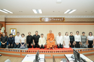 มรภ.เทพสตรี ร่วมกิจกรรม เข้าพรรษา เข้าหาธรรม เสริมสร้างคุณธรรม จริยธรรม ร่วมกับจังหวัดลพบุรี