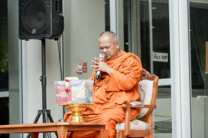 มรภ.เทพสตรี จัดพิธีทำบุญตักบาตร ถวายเป็นพระราชกุศล เนื่องในวันคล้ายวันพระราชสมภพ สมเด็จพระบรมราชชนนีพันปีหลวง และวันแม่แห่งชาติ