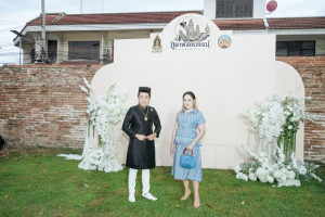 มรภ.เทพสตรี ร่วมเดินแบบแฟชั่นโชว์ชุดผ้าไทย โครงการ ภูษาพัสตราภรณ์เมืองละโว้ เพื่อน้อมรำลึกพระมหากรุณาธิคุณสมเด็จพระบรมราชชนนีพันปีหลวง ณ บ้านวิชาเยนทร์