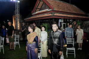 มรภ.เทพสตรี ร่วมเดินแบบแฟชั่นโชว์ชุดผ้าไทย โครงการ ภูษาพัสตราภรณ์เมืองละโว้ เพื่อน้อมรำลึกพระมหากรุณาธิคุณสมเด็จพระบรมราชชนนีพันปีหลวง ณ บ้านวิชาเยนทร์