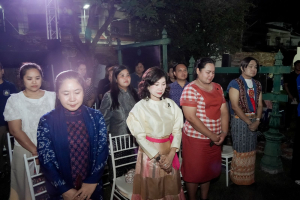 มรภ.เทพสตรี ร่วมเดินแบบแฟชั่นโชว์ชุดผ้าไทย โครงการ ภูษาพัสตราภรณ์เมืองละโว้ เพื่อน้อมรำลึกพระมหากรุณาธิคุณสมเด็จพระบรมราชชนนีพันปีหลวง ณ บ้านวิชาเยนทร์