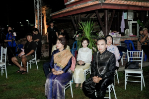 มรภ.เทพสตรี ร่วมเดินแบบแฟชั่นโชว์ชุดผ้าไทย โครงการ ภูษาพัสตราภรณ์เมืองละโว้ เพื่อน้อมรำลึกพระมหากรุณาธิคุณสมเด็จพระบรมราชชนนีพันปีหลวง ณ บ้านวิชาเยนทร์