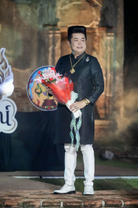 มรภ.เทพสตรี ร่วมเดินแบบแฟชั่นโชว์ชุดผ้าไทย โครงการ ภูษาพัสตราภรณ์เมืองละโว้ เพื่อน้อมรำลึกพระมหากรุณาธิคุณสมเด็จพระบรมราชชนนีพันปีหลวง ณ บ้านวิชาเยนทร์