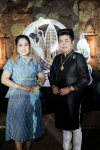 มรภ.เทพสตรี ร่วมเดินแบบแฟชั่นโชว์ชุดผ้าไทย โครงการ ภูษาพัสตราภรณ์เมืองละโว้ เพื่อน้อมรำลึกพระมหากรุณาธิคุณสมเด็จพระบรมราชชนนีพันปีหลวง ณ บ้านวิชาเยนทร์