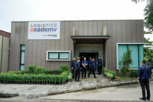 มรภ.เทพสตรี ร่วมต้อนรับ องคมนตรี เยี่ยมชมโครงการโรงเรียนทักษะพิพัฒน์ โครงการโรงเรียนผู้นำชุมชนประโยชน์สุข จ.สระบุรี และเปิดอาคาร Logistics Academy สระบุรี ยกระดับมาตรฐานโลจิสติกส์ไทยสู่สากล