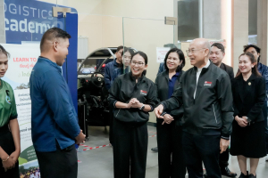มรภ.เทพสตรี ร่วมต้อนรับ องคมนตรี เยี่ยมชมโครงการโรงเรียนทักษะพิพัฒน์ โครงการโรงเรียนผู้นำชุมชนประโยชน์สุข จ.สระบุรี และเปิดอาคาร Logistics Academy สระบุรี ยกระดับมาตรฐานโลจิสติกส์ไทยสู่สากล