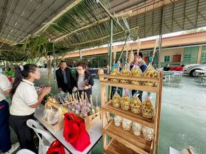 มรภ.เทพสตรี ร่วมกิจกรรม ผู้ตรวจการแผ่นดินสัญจรพบประชาชน ครั้งที่ 61 จ.ลพบุรี เสริมสร้างความเข้าใจหน้าที่ตามรัฐธรรมนูญ
