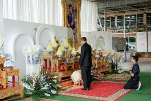 มรภ.เทพสตรี ร่วมพิธีสวดพระพุทธมนต์และเจริญจิตภาวนาอุทิศถวายพระราชกุศลแด่ สมเด็จพระบรมราชชนนีพันปีหลวง และอุทิศถวายพระกุศลแด่ สมเด็จพระเจ้าลูกเธอ เจ้าฟ้าพัชรกิติยาภาฯ