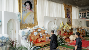 มรภ.เทพสตรี ร่วมพิธีสวดพระพุทธมนต์และเจริญจิตภาวนาอุทิศถวายพระราชกุศลแด่ สมเด็จพระบรมราชชนนีพันปีหลวง และอุทิศถวายพระกุศลแด่ สมเด็จพระเจ้าลูกเธอ เจ้าฟ้าพัชรกิติยาภาฯ