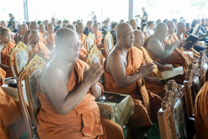 มรภ.เทพสตรี ร่วมพิธีสวดพระพุทธมนต์และเจริญจิตภาวนาอุทิศถวายพระราชกุศลแด่ สมเด็จพระบรมราชชนนีพันปีหลวง และอุทิศถวายพระกุศลแด่ สมเด็จพระเจ้าลูกเธอ เจ้าฟ้าพัชรกิติยาภาฯ