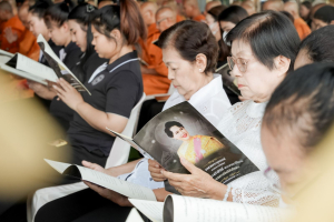 มรภ.เทพสตรี ร่วมพิธีสวดพระพุทธมนต์และเจริญจิตภาวนาอุทิศถวายพระราชกุศลแด่ สมเด็จพระบรมราชชนนีพันปีหลวง และอุทิศถวายพระกุศลแด่ สมเด็จพระเจ้าลูกเธอ เจ้าฟ้าพัชรกิติยาภาฯ
