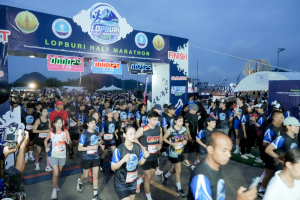 มรภ.เทพสตรี ร่วมพิธีเปิดการแข่งขันวิ่ง Lopburi Half Marathon 2026 ณ อ่างซับเหล็ก มุ่งหนุนท่องเที่ยวเชิงกีฬาและส่งเสริมสุขภาพชุมชน