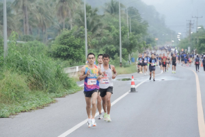 มรภ.เทพสตรี ร่วมพิธีเปิดการแข่งขันวิ่ง Lopburi Half Marathon 2026 ณ อ่างซับเหล็ก มุ่งหนุนท่องเที่ยวเชิงกีฬาและส่งเสริมสุขภาพชุมชน