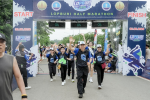 มรภ.เทพสตรี ร่วมพิธีเปิดการแข่งขันวิ่ง Lopburi Half Marathon 2026 ณ อ่างซับเหล็ก มุ่งหนุนท่องเที่ยวเชิงกีฬาและส่งเสริมสุขภาพชุมชน