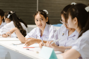 มรภ.เทพสตรี จับมือภาคีเครือข่าย จัดประชันกลอนสด วรรณศิลป์เทพสตรี ครั้งที่ 4 และประชันกลอนสด สมาคมนักกลอนแห่งประเทศไทย ระดับภาคกลาง ประจำปี พ.ศ. 2569