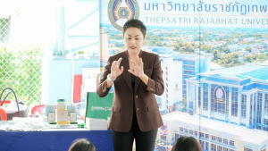 งานสื่อสารองค์กร มรภ.เทพสตรี จัดบูธประชาสัมพันธ์การรับสมัครนักศึกษาเคลื่อนที่ ยกระดับการสื่อสารสู่มาตรฐานสากล