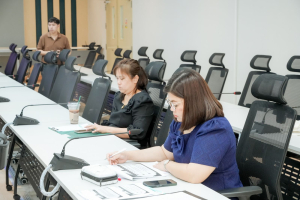 รร.สาธิต มรภ.เทพสตรี จัดประชุมคณะกรรมการ 4 ฝ่าย หารือการเปิดการเรียนการสอนนักเรียนระดับปฐมวัยและประถมศึกษา