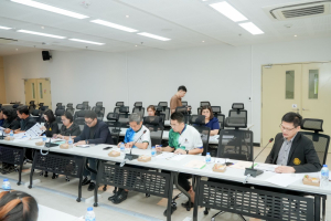 รร.สาธิต มรภ.เทพสตรี จัดประชุมคณะกรรมการ 4 ฝ่าย หารือการเปิดการเรียนการสอนนักเรียนระดับปฐมวัยและประถมศึกษา