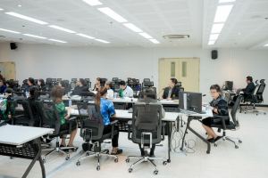 รร.สาธิต มรภ.เทพสตรี จัดประชุมคณะกรรมการ 4 ฝ่าย หารือการเปิดการเรียนการสอนนักเรียนระดับปฐมวัยและประถมศึกษา