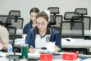 กองนโยบายและแผน สนอ. มรภ.เทพสตรี จัดนำเสนอแผนปฏิบัติการ ประจำปีงบประมาณ พ.ศ. 2570 ของหน่วยงานสังกัด มรภ.เทพสตรี