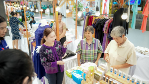 คณะวิทยาการจัดการ มรภ.เทพสตรี หนุนเศรษฐกิจฐานราก เปิดโครงการพัฒนาช่องทางการตลาด ณ โรบินสันไลฟ์สไตล์ ลพบุรี เพิ่มโอกาส สร้างรายได้สู่ชุมชน