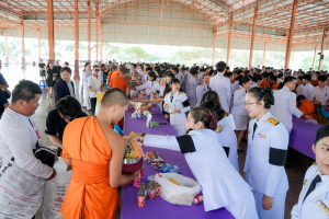 มรภ.เทพสตรี ร่วมพิธีทำบุญตักบาตรและพิธีบำเพ็ญกุศลทักษิณานุประทาน อุทิศถวายเป็นพระกุศลแด่ สมเด็จพระเจ้าลูกเธอ เจ้าฟ้าพัชรกิติยาภาฯ ในวาระครบ 100 วัน (สตมวาร)