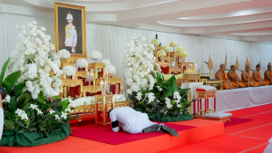 มรภ.เทพสตรี ร่วมพิธีทำบุญตักบาตรและพิธีบำเพ็ญกุศลทักษิณานุประทาน อุทิศถวายเป็นพระกุศลแด่ สมเด็จพระเจ้าลูกเธอ เจ้าฟ้าพัชรกิติยาภาฯ ในวาระครบ 100 วัน (สตมวาร)