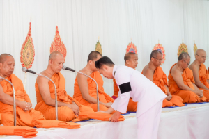 มรภ.เทพสตรี ร่วมพิธีทำบุญตักบาตรและพิธีบำเพ็ญกุศลทักษิณานุประทาน อุทิศถวายเป็นพระกุศลแด่ สมเด็จพระเจ้าลูกเธอ เจ้าฟ้าพัชรกิติยาภาฯ ในวาระครบ 100 วัน (สตมวาร)