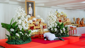 มรภ.เทพสตรี ร่วมพิธีทำบุญตักบาตรและพิธีบำเพ็ญกุศลทักษิณานุประทาน อุทิศถวายเป็นพระกุศลแด่ สมเด็จพระเจ้าลูกเธอ เจ้าฟ้าพัชรกิติยาภาฯ ในวาระครบ 100 วัน (สตมวาร)