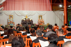 มรภ.เทพสตรี ร่วมพิธีสวดพระพุทธมนต์และเจริญจิตภาวนาอุทิศถวายพระราชกุศลแด่ สมเด็จพระบรมราชชนนีพันปีหลวง และอุทิศถวายพระกุศลแด่ สมเด็จพระเจ้าลูกเธอ เจ้าฟ้าพัชรกิติยาภาฯ