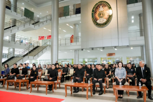มรภ.เทพสตรี ร่วมกิจกรรมจัดทำดอกไม้จันทร์ เพื่อใช้ในงานพระราชพิธีถวายพระเพลิงพระบรมศพ สมเด็จพระนางเจ้าสิริกิติ์ พระบรมราชินีนาถ พระบรมราชชนนีพันปีหลวง