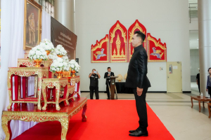 มรภ.เทพสตรี ร่วมกิจกรรมจัดทำดอกไม้จันทร์ เพื่อใช้ในงานพระราชพิธีถวายพระเพลิงพระบรมศพ สมเด็จพระนางเจ้าสิริกิติ์ พระบรมราชินีนาถ พระบรมราชชนนีพันปีหลวง