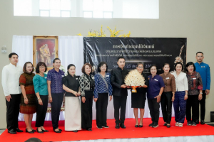 มรภ.เทพสตรี ร่วมกิจกรรมจัดทำดอกไม้จันทร์ เพื่อใช้ในงานพระราชพิธีถวายพระเพลิงพระบรมศพ สมเด็จพระนางเจ้าสิริกิติ์ พระบรมราชินีนาถ พระบรมราชชนนีพันปีหลวง