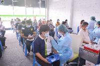 รองอธิการบดีฝ่ายบริหารฯ ให้กำลังใจบุคลากร มรภ.เทพสตรี รับการฉีดวัคซีนโรคโควิด-19 เข็ม 2