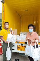 มรท.รับมอบถุงปันสุขและชุด PPE
