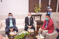 พิธีมอบอุปกรณ์การเรียนการสอนทางไกลให้แก่โรงเรียนโครงการกองทุนการศึกษาจังหวัดลพบุรี