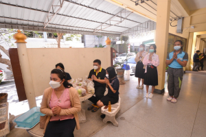 คณะวิทยาศาสตร์ฯ จัดพิธีทำบุญและถวายผ้าป่า