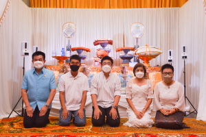 มรท.ร่วมพิธีทำบุญทอดกฐินวัดมะปรางหวาน
