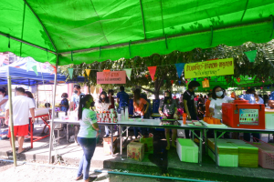 มรท.ร่วมพิธีทำบุญทอดกฐินวัดมะปรางหวาน