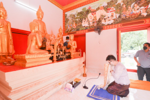 มรท.ร่วมพิธีทำบุญทอดกฐินวัดมะปรางหวาน