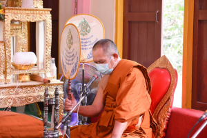 มรท.ร่วมพิธีทำบุญทอดกฐินวัดมะปรางหวาน
