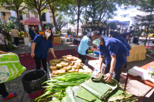 สำนักศิลปะและวัฒนธรรมจัดโครงการสืบสานประเพณีลอยกระทง