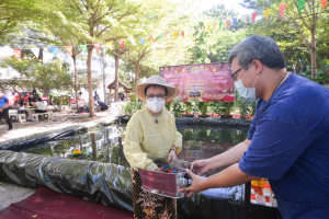 สำนักศิลปะและวัฒนธรรมจัดโครงการสืบสานประเพณีลอยกระทง