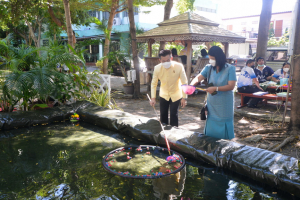 สำนักศิลปะและวัฒนธรรมจัดโครงการสืบสานประเพณีลอยกระทง