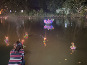 สำนักศิลปะและวัฒนธรรมจัดโครงการสืบสานประเพณีลอยกระทง