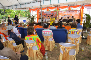 พิธีเปิดตลาด 9 เพ(ร)าะสุข