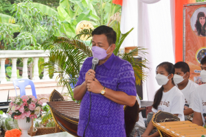 พิธีเปิดตลาด 9 เพ(ร)าะสุข