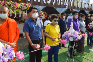 พิธีเปิดตลาด 9 เพ(ร)าะสุข