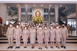 มรท.ร่วมรณรงค์แต่งกายในวันปฏิบัติราชการ